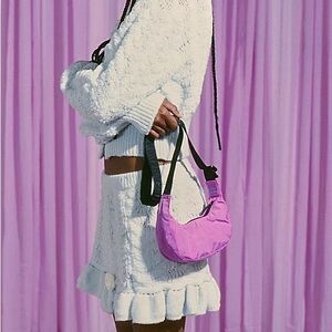 baggu mini crescent bag in extra pink